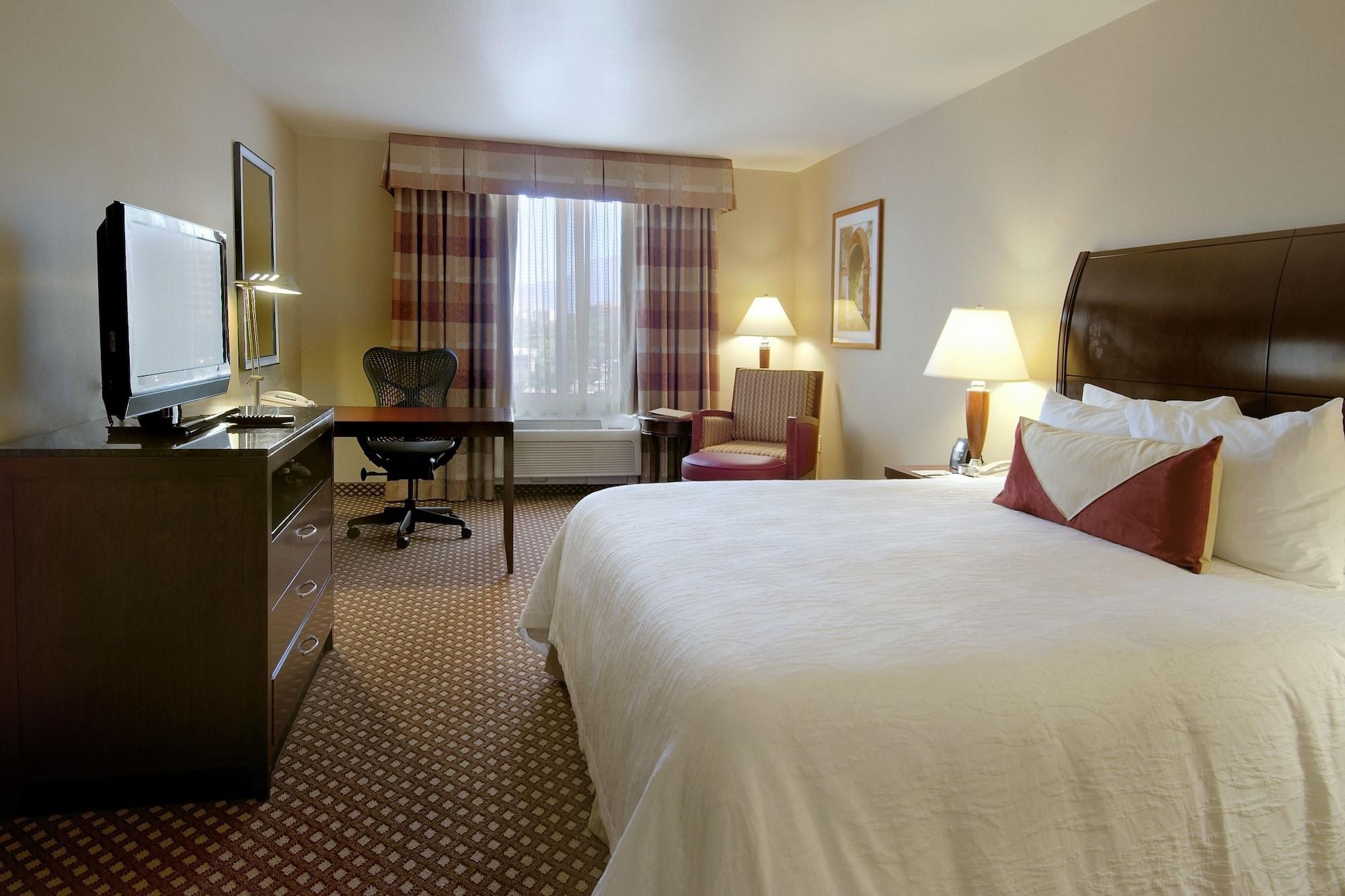 Hilton Garden Inn Albuquerque Uptown Room photo