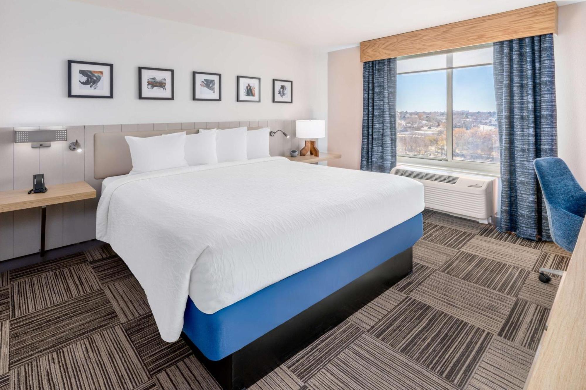 Hilton Garden Inn Albuquerque Uptown Exterior photo