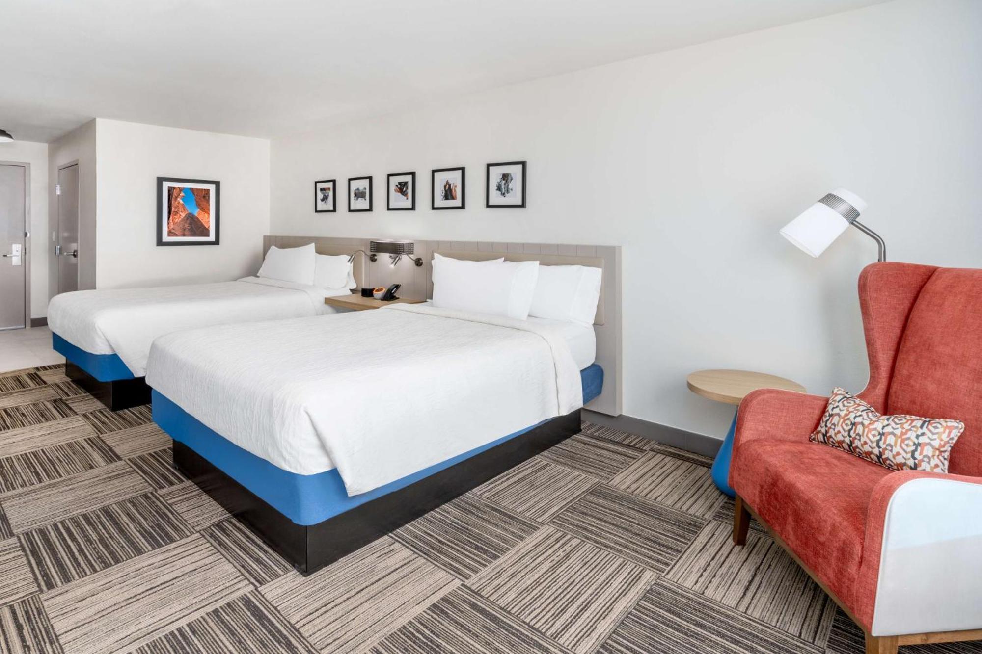Hilton Garden Inn Albuquerque Uptown Exterior photo