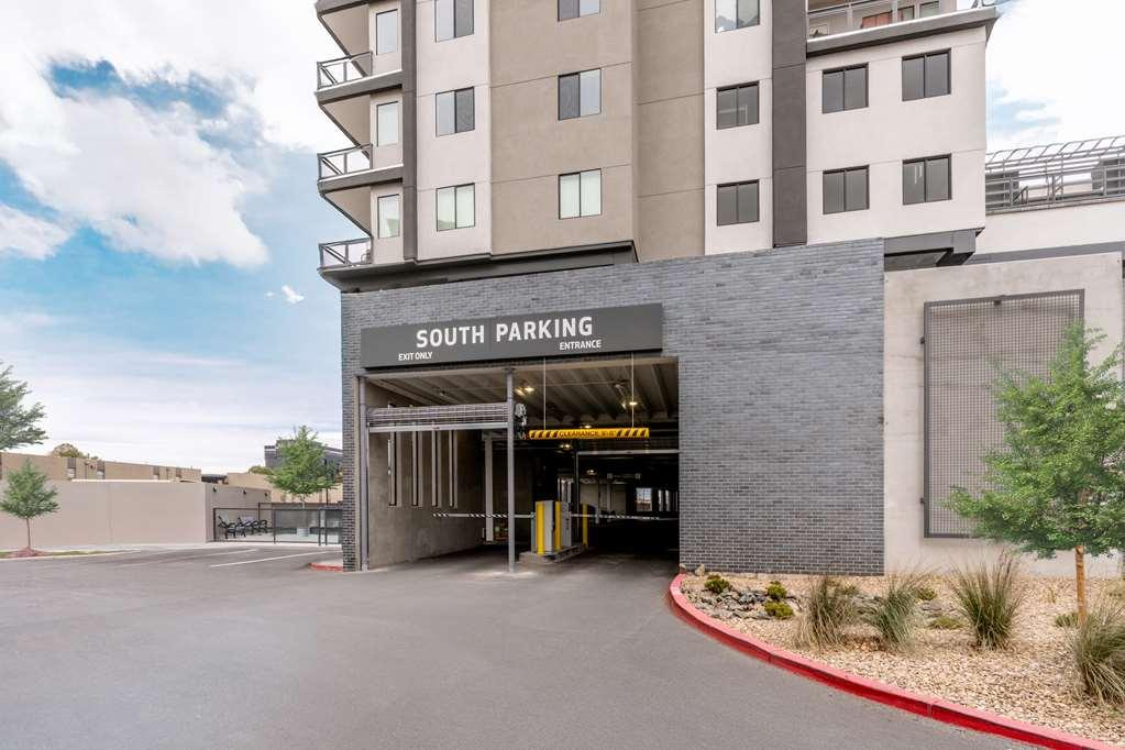Hilton Garden Inn Albuquerque Uptown Exterior photo